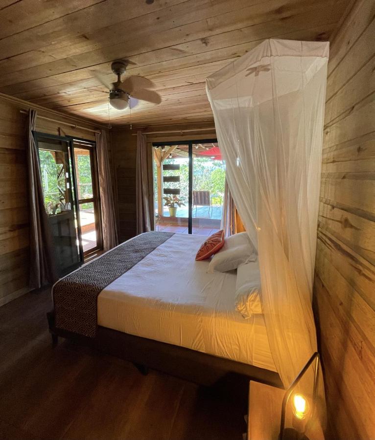 Eden Jungle Lodge Bocas del Toro Exteriör bild