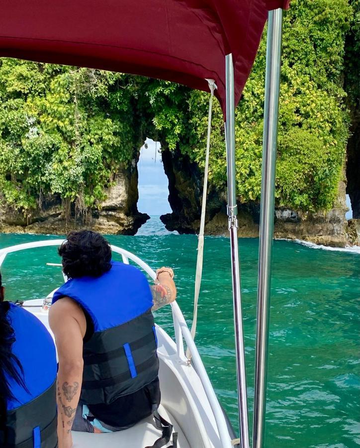 Eden Jungle Lodge Bocas del Toro Exteriör bild